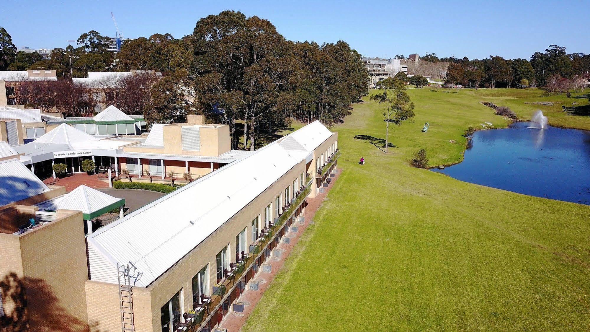 Lakeside Hotel And Conference Centre Sydney Exteriör bild